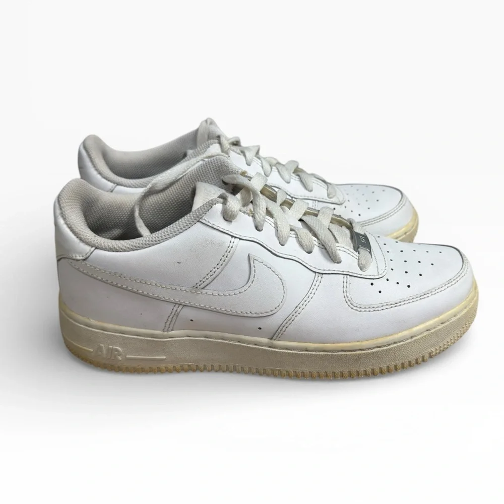 Nike Air Force 1 Low GS White Leather Sneakers Youth 6.5